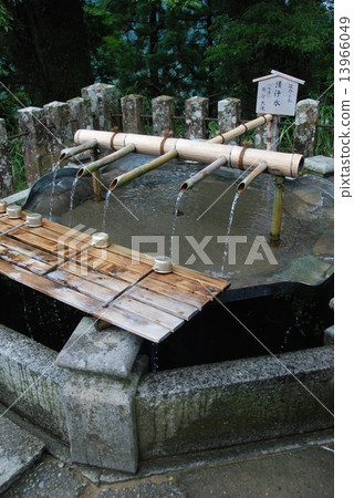 Oshikara (Okishigetsuji / Wakayama prefecture Higashi Muro-gun Nachikatsura-cho Nachiyama) Oshikara (Okishigetsuji / Wakayama prefecture Higashi Muro-gun Nachikatsura-cho Nachiyama) 13966049