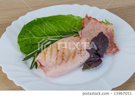 Grilled squid 13967051