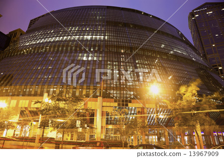 James R. Thompson Center 13967909