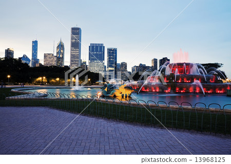 Buckingham Fountain in Chicago Buckingham Fountain in Chicago 13968125