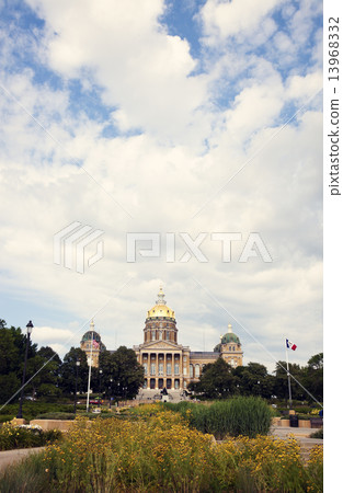 Des Moines, Iowa - State Capitol Building 13968332