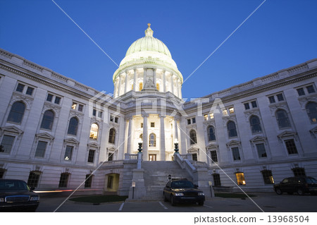 Police cars in front of State Capitol 13968504