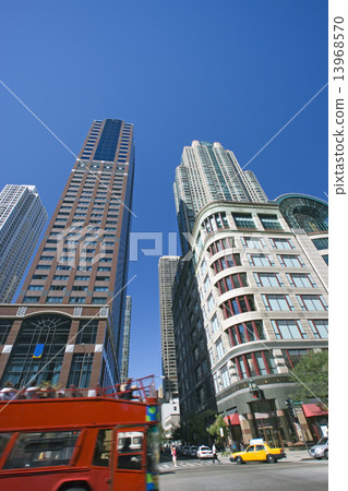 Enjoying CHicago from red bus Enjoying CHicago from red bus 13968570