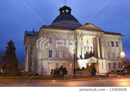 Boone County historic courthouse 13968606