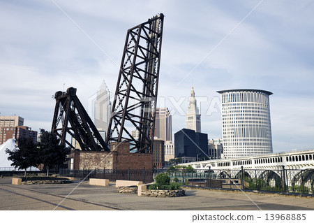 Old bridge in Cleveland 13968885