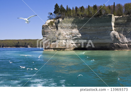 Pictured Rocks National Lakeshore 13969373