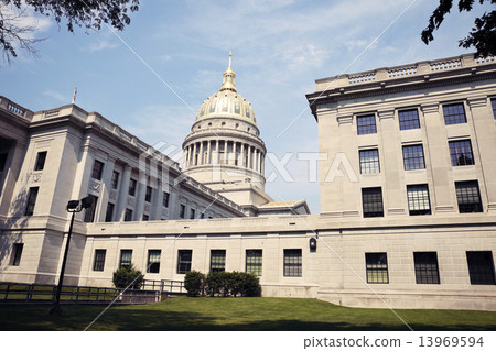State Capitol Building in Charleston 13969594