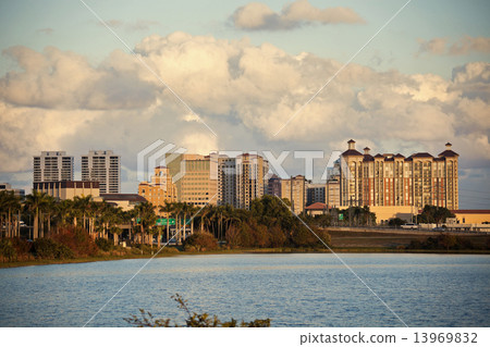 West Palm Beach 13969832