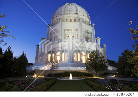 Evening by Baha'i Temple 13970204