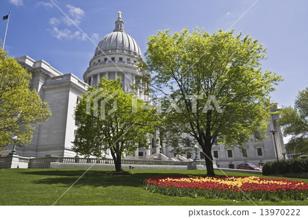 State Capitol of Wisconsin 13970222