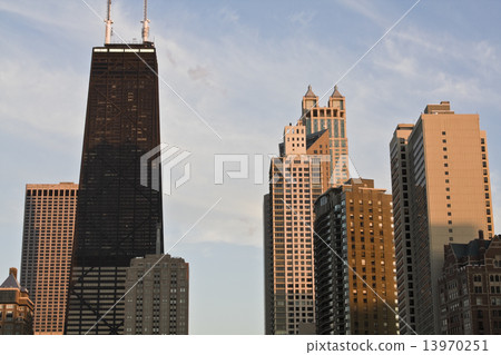 Skyscrapers in Chicago from the north side Skyscrapers in Chicago from the north side 13970251