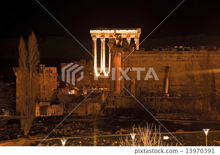 Baalbek ruins Baalbek ruins 13970391