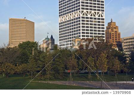Morning in Milwaukee 13970908