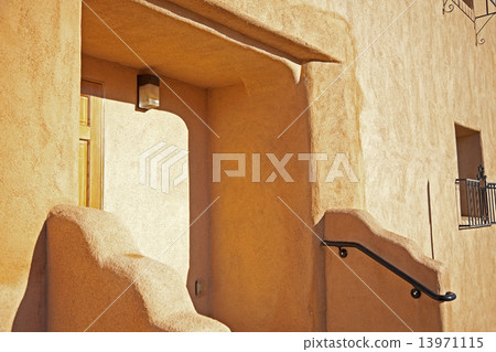 Home entrance Home entrance 13971115