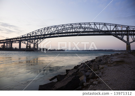 Blue Water Bridge Blue Water Bridge 13971312