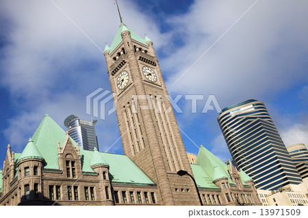Old and new buildings in Minneapolis Old and new buildings in Minneapolis 13971509