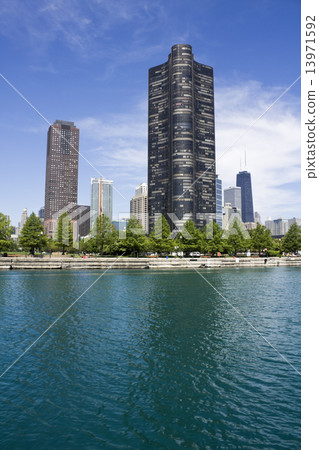 Lake Point Tower Lake Point Tower 13971592