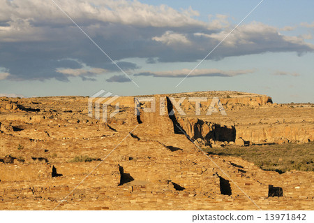 Chaco Culture ruins Chaco Culture ruins 13971842