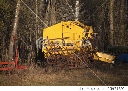 Old agricultular machines 13971891