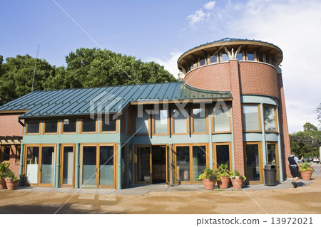 Building in Lincoln Park Zoo 13972021