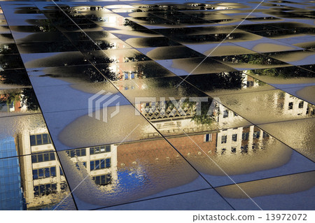 Reflection of historic building in Chicago Reflection of historic building in Chicago 13972072