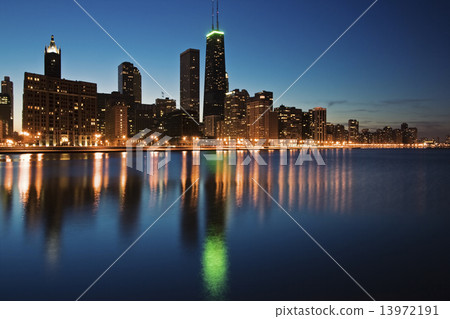 Blue evening in Chicago Blue evening in Chicago 13972191