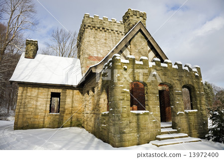 Squire's Castle Squire's Castle 13972400