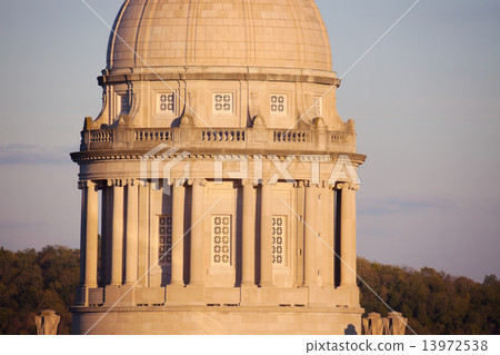 Frankfort, Kentucky - State Capitol Building 13972538