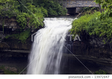 Minnehaha Falls 13972847