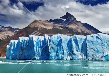 Perito Moreno Glacier 13973665