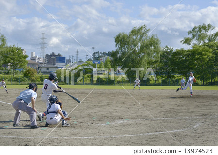 Middle school baseball 13974523