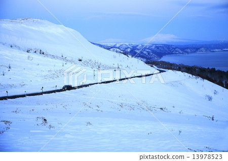 從Miotoro Pass看到的Kussharo湖 13978523