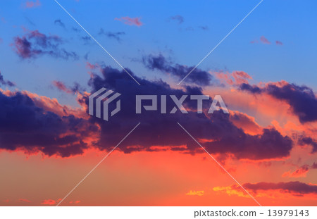 A sunset 13979143