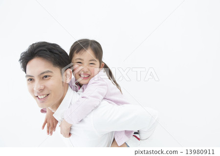 Young family 13980911