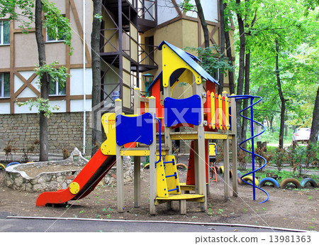 Children hutch 13981363