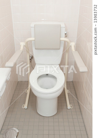 toilet toilet 13983732