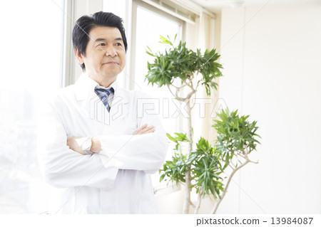 Medical image Middle doctor male Medical image Middle doctor male 13984087