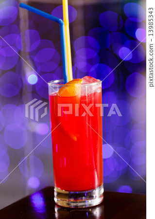 cocktail in the bar cocktail in the bar 13985343