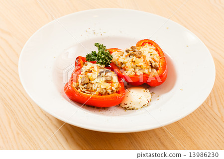 stuffed pepper 13986230