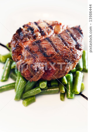 steak with beans steak with beans 13986444