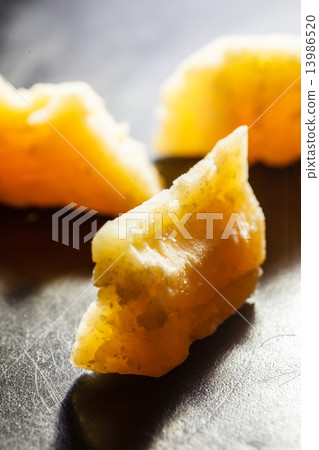 piece of cheese 13986520