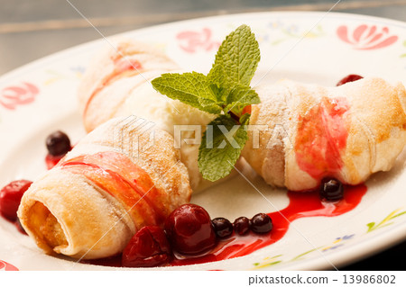 buns with cherry buns with cherry 13986802