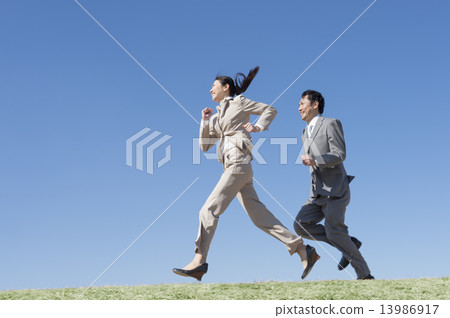 Men and women of running suit Men and women of running suit 13986917