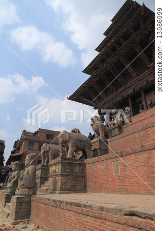 Nyatapola Temple of Durbar Square 13986999