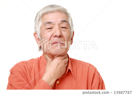 Elderly people with sore throat 13987787