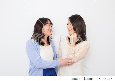 Sister 13988747