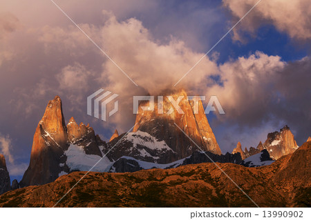 Fitz Roy Fitz Roy 13990902