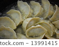 Steamed grilled gyoza boiled Steamed grilled gyoza boiled 13991415