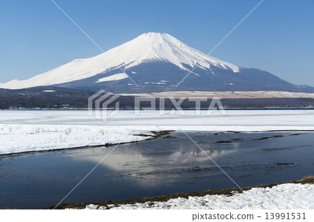 Mount Fuji  13991531