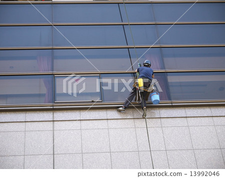 燈泡窗戶攀爬空中工作 13992046
